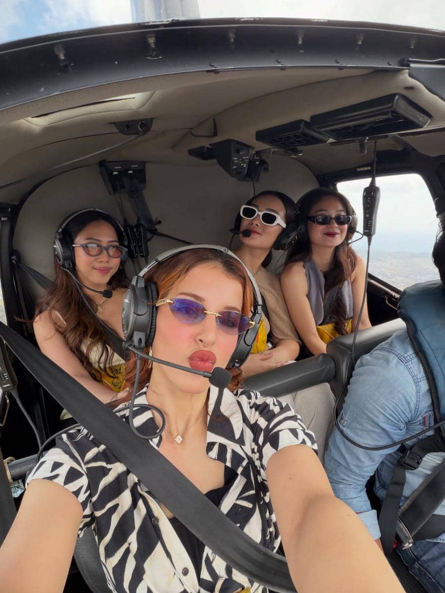 Tasya Farasya naik helikopter saat di Bali