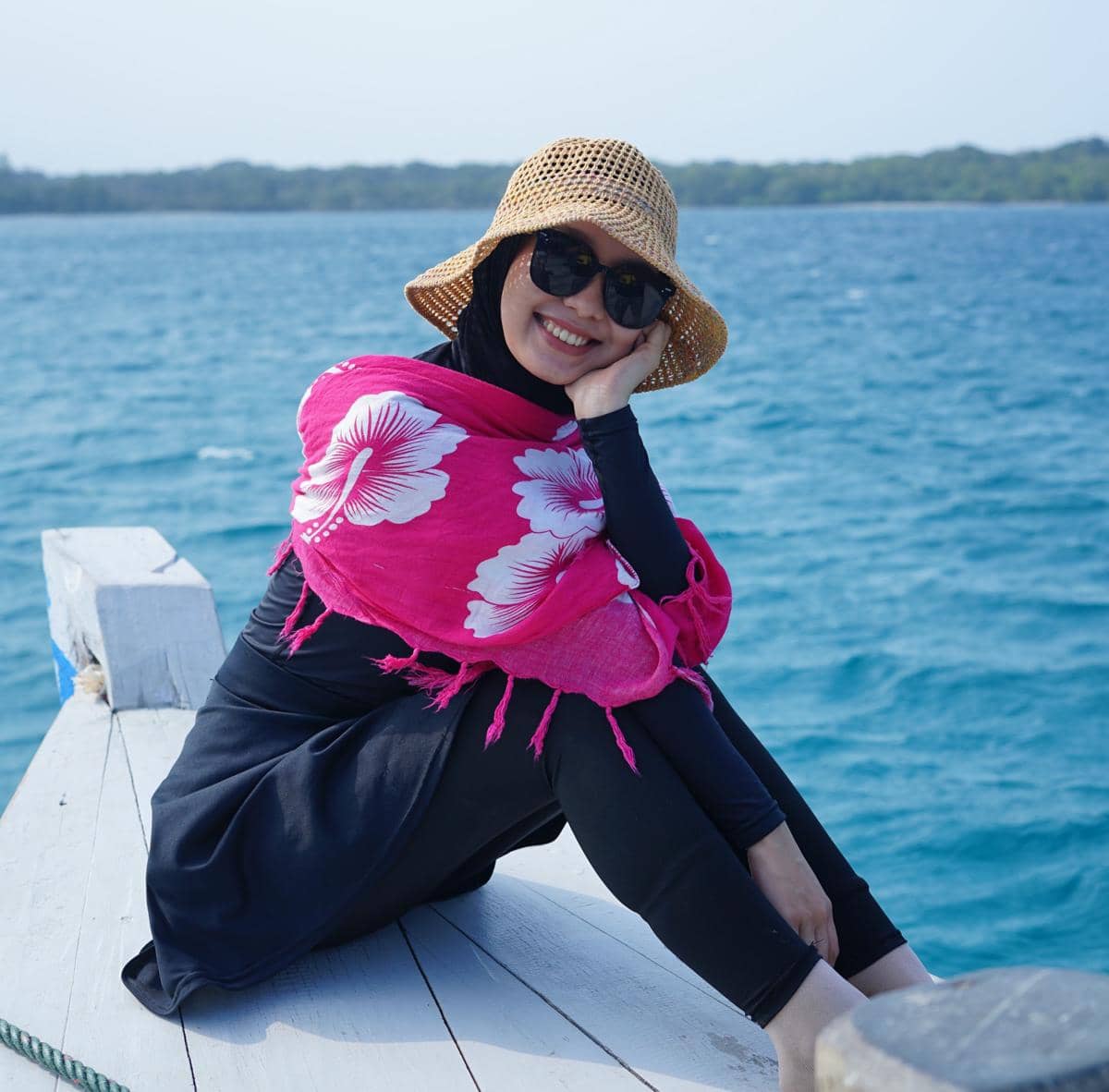 Wisatawan saat berpose di Pulau Peucang, Pandeglang, Banten (Dok. Istimewa/Ujung Kulon Adventure)