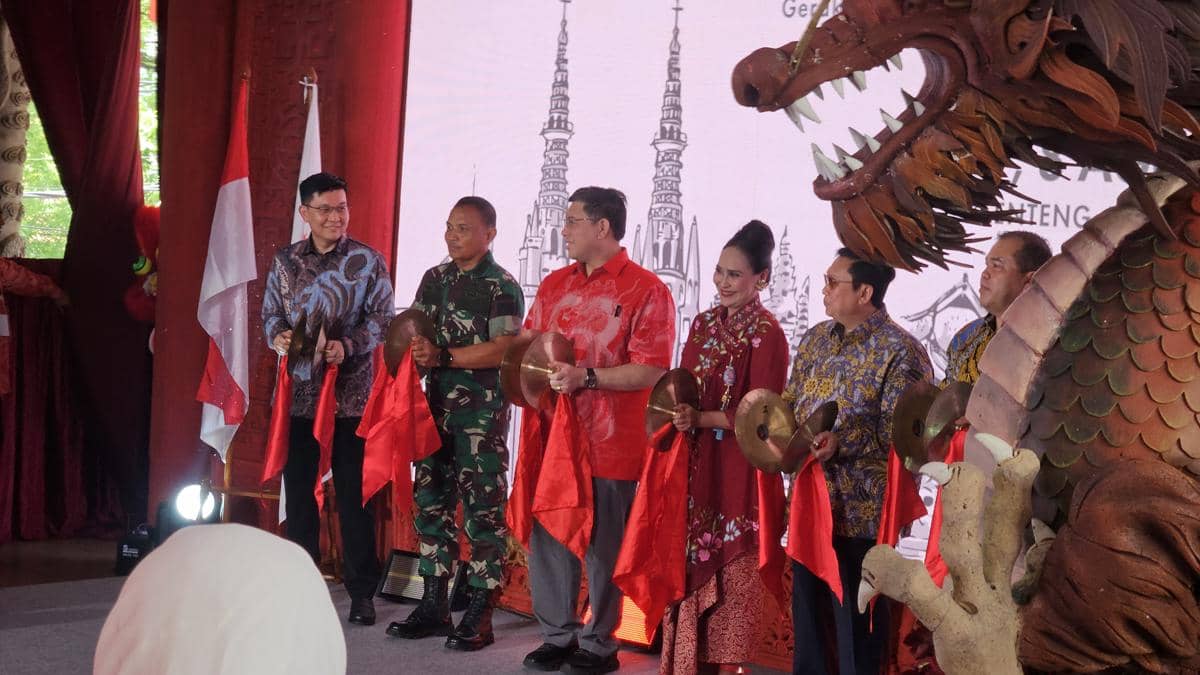 kegiatan gerakan lintas rumah ibadah Bakti Indonesia kembali hadir menggelar aksi kemanusiaan dipusatkan di Kelenteng Agung Sam Poo Kong, Se