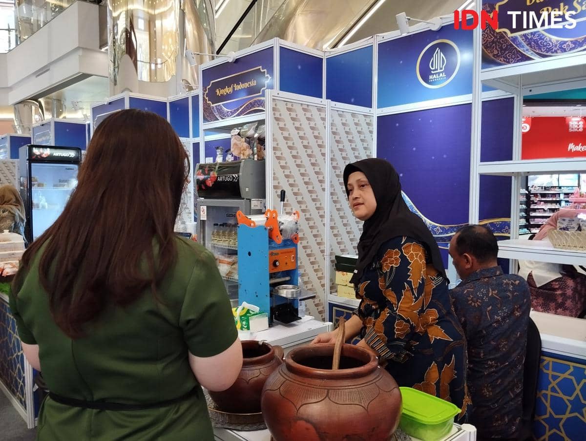 Festival Jateng Syariah (FAJAR) 2026 yang digelar di Semarang. (IDN Times/Dhana Kencana)