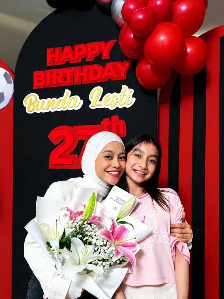 ulang tahun Lesti Kejora