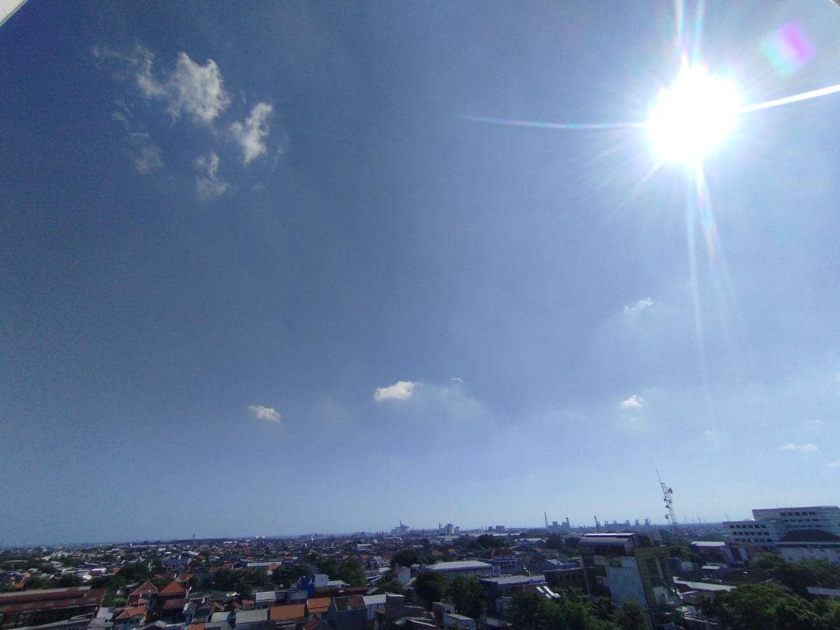 Cuaca Semarang 7 Agustus: Siang Terik Menyengat Pol, Malam Dingin Bediding Atis!