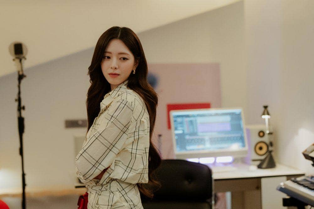 Potongan adegan dari drama My Bias, My Boss produksi tvN yang digunakan sebagai materi promosi serial tersebut.