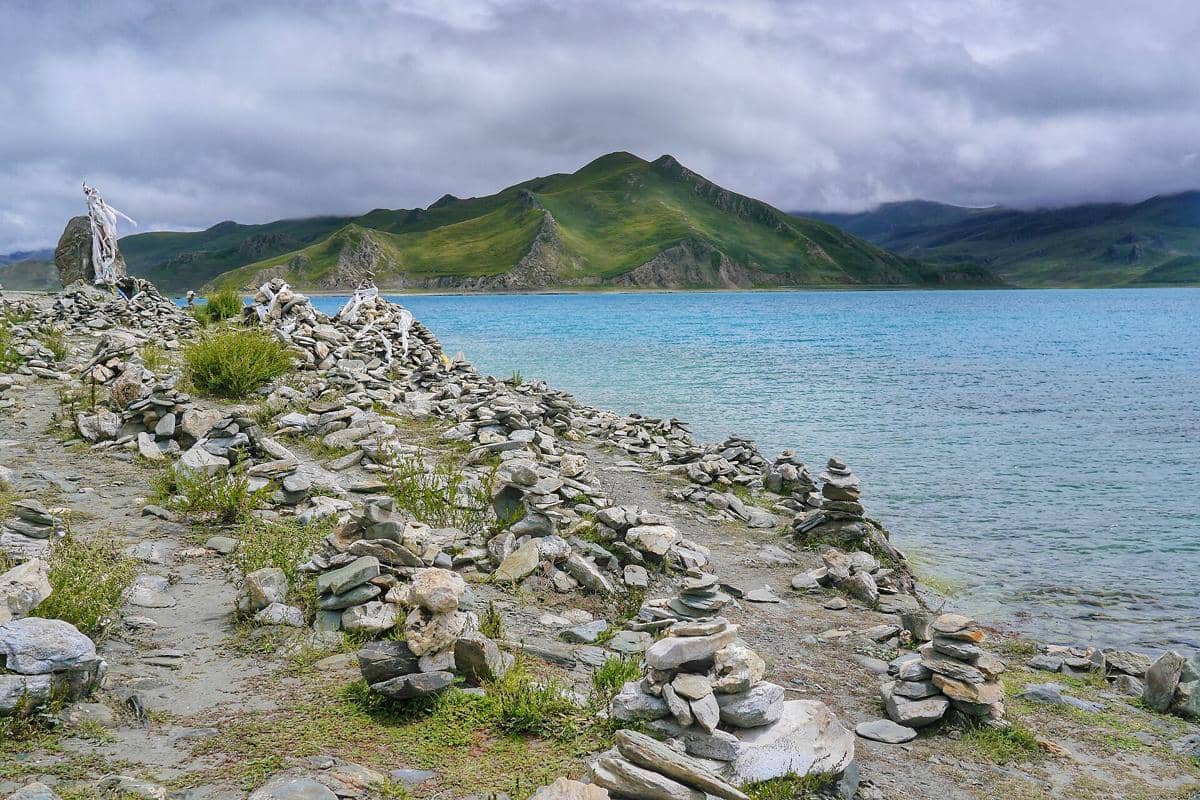 Yamdrok Lake