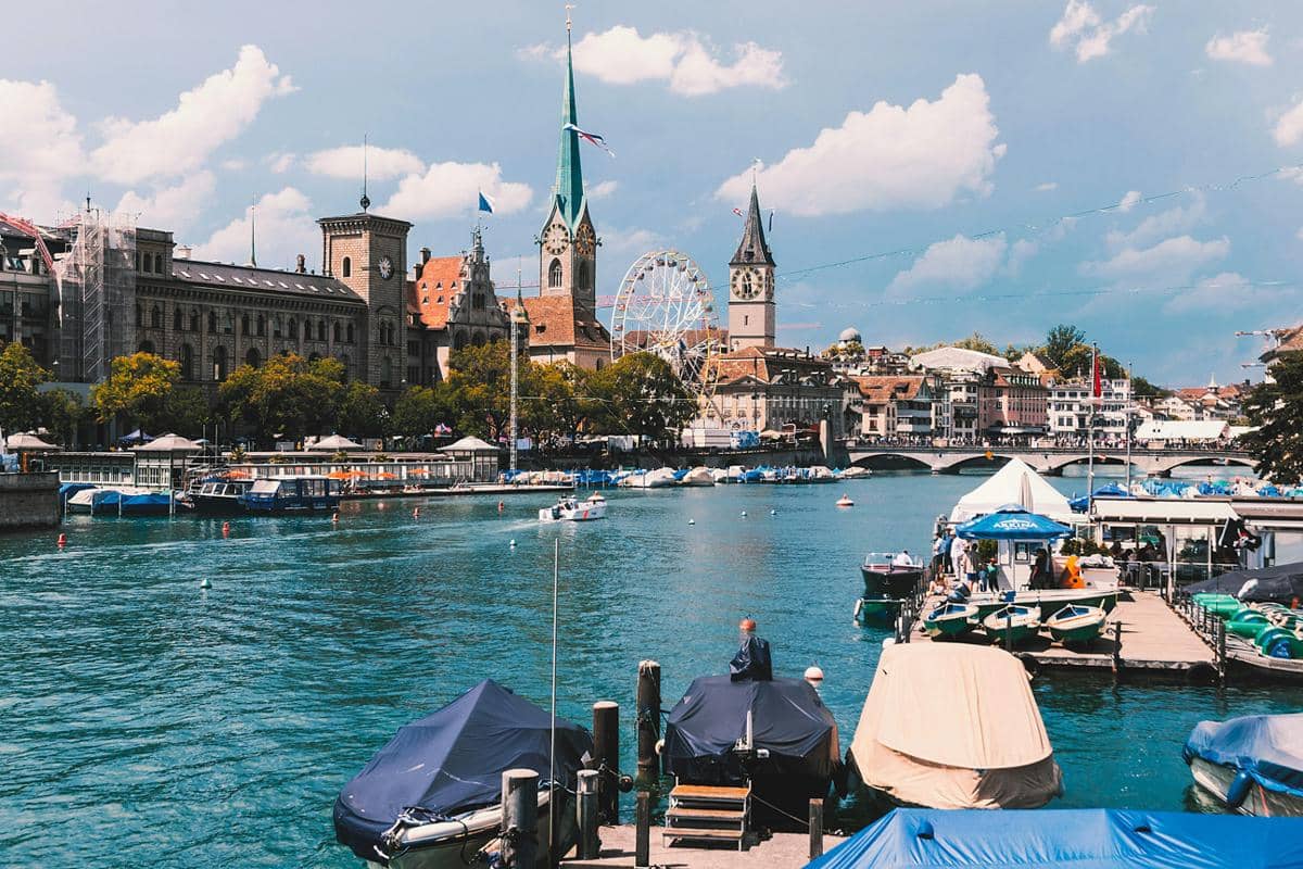 ilustrasi suasana di Zurich