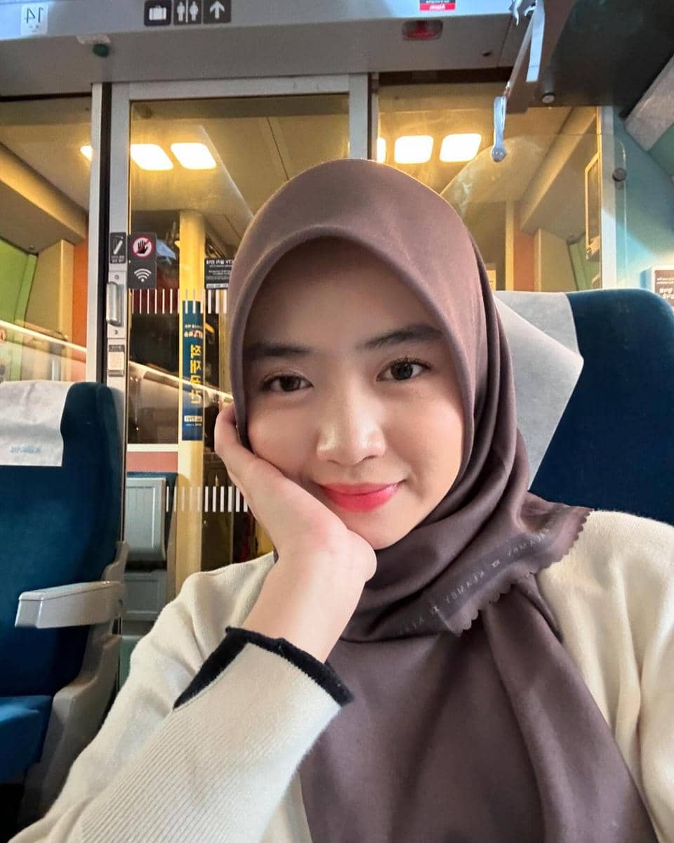 daily makeup Aisha CoC S3