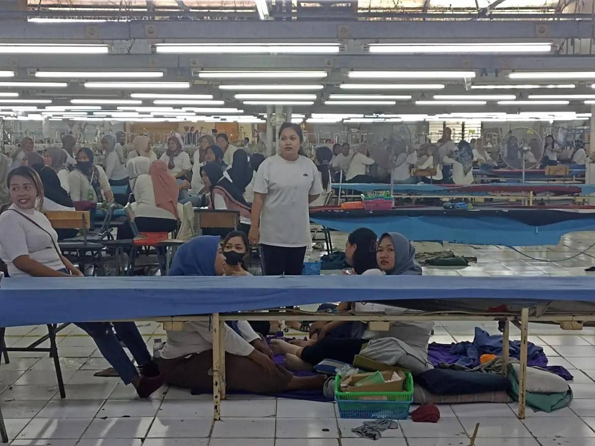 Suasana pabrik PT Victory Apparel Indonesia di Semarang