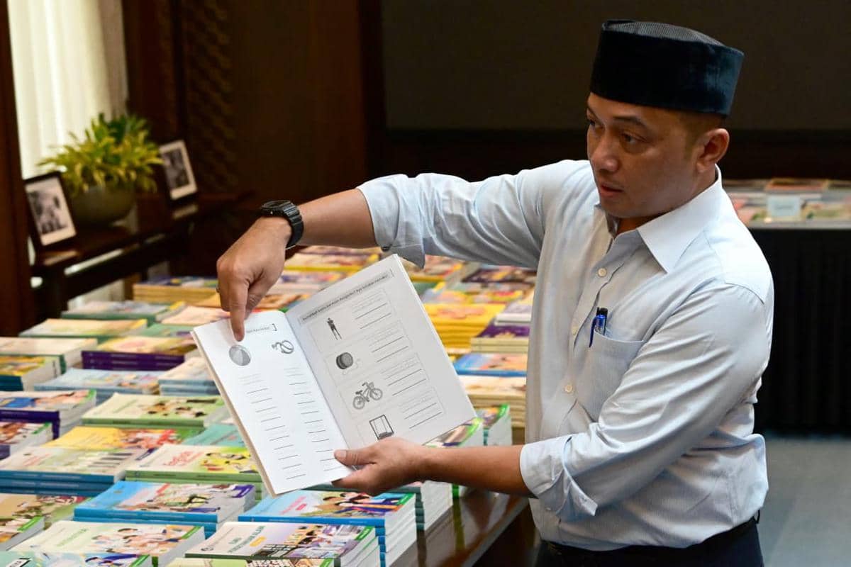 Bandingkan dengan Negara ASEAN, Prabowo Tingkatkan Kualitas Buku Ajar SD-SMA