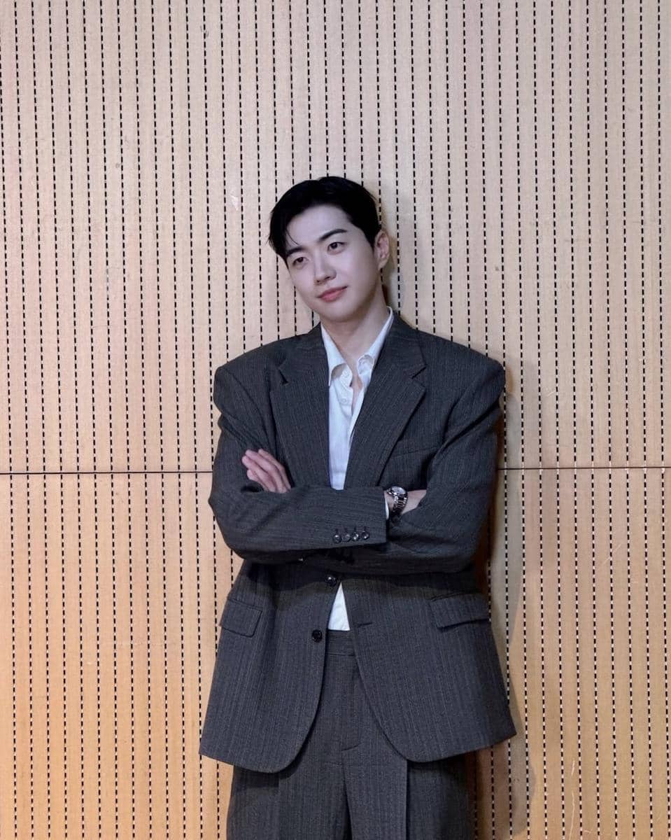inspirasi OOTD ala Kang Hoon