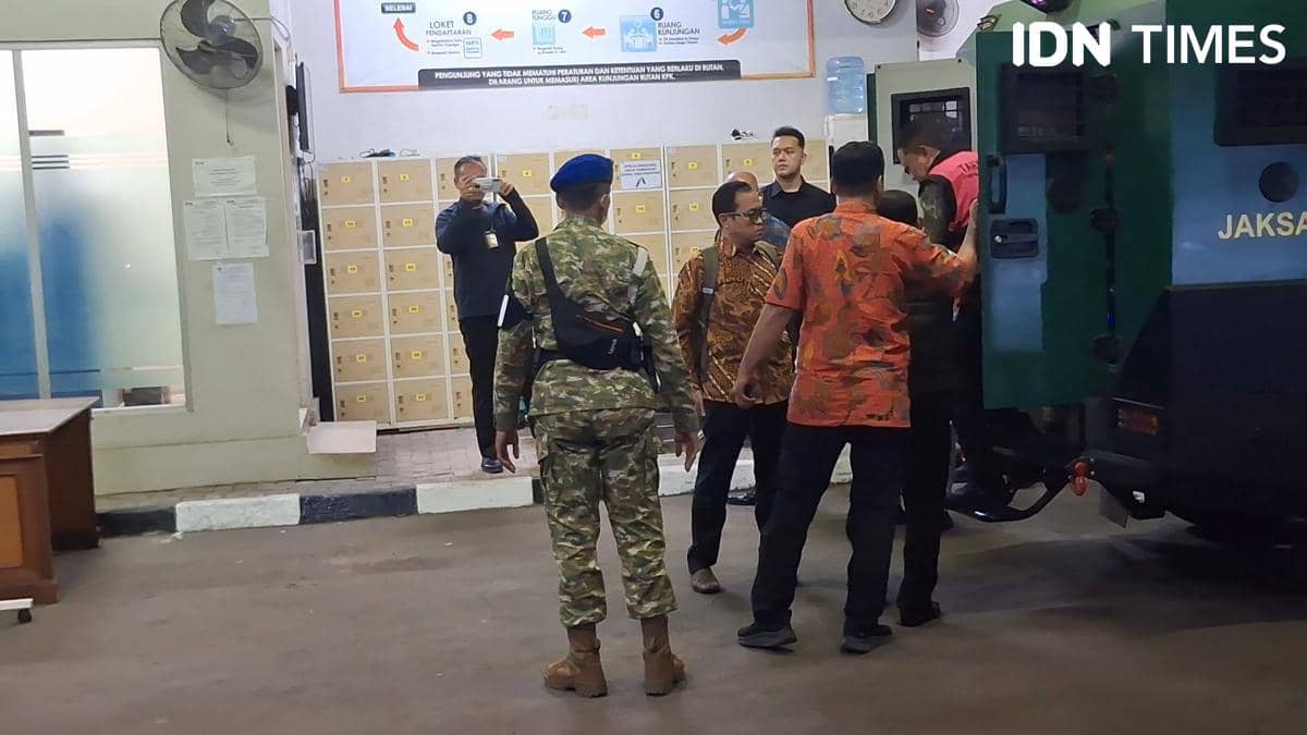 Usai Diperiksa Kejagung, Febrie Adriansyah Kembali ke Rutan KPK