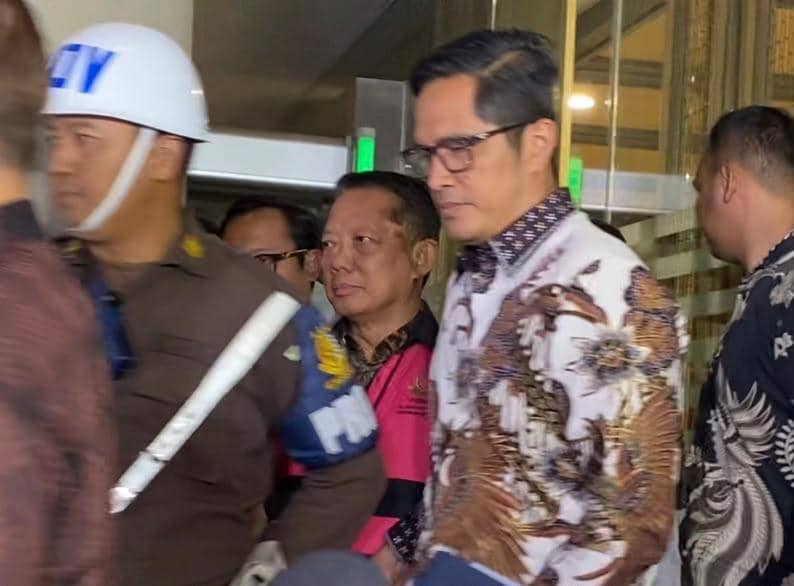 Febrie Adriansyah Diperiksa 20 Pertanyaan, Pulang ke KPK Pakai Rompi