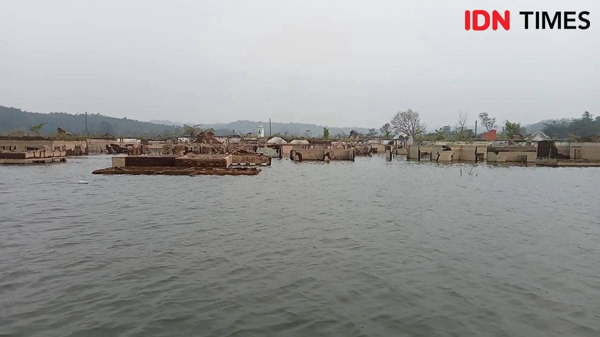Kala Air Waduk Karian Surut, Kampung yang Hilang Itu Muncul Kembali
