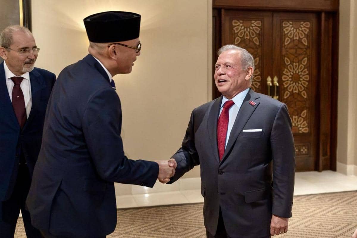 Wamenlu RI Arrmanatha Nasir diterima Raja Yordania Abdullah II. 