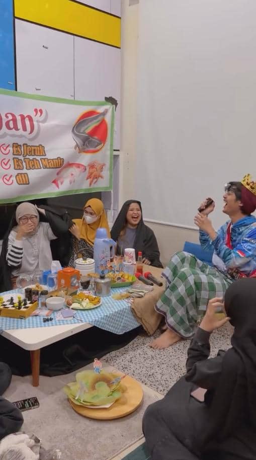 Aulion merayakan pesta bujangan menjelang pernikahannya dalam momen yang dibagikan melalui akun Instagram.