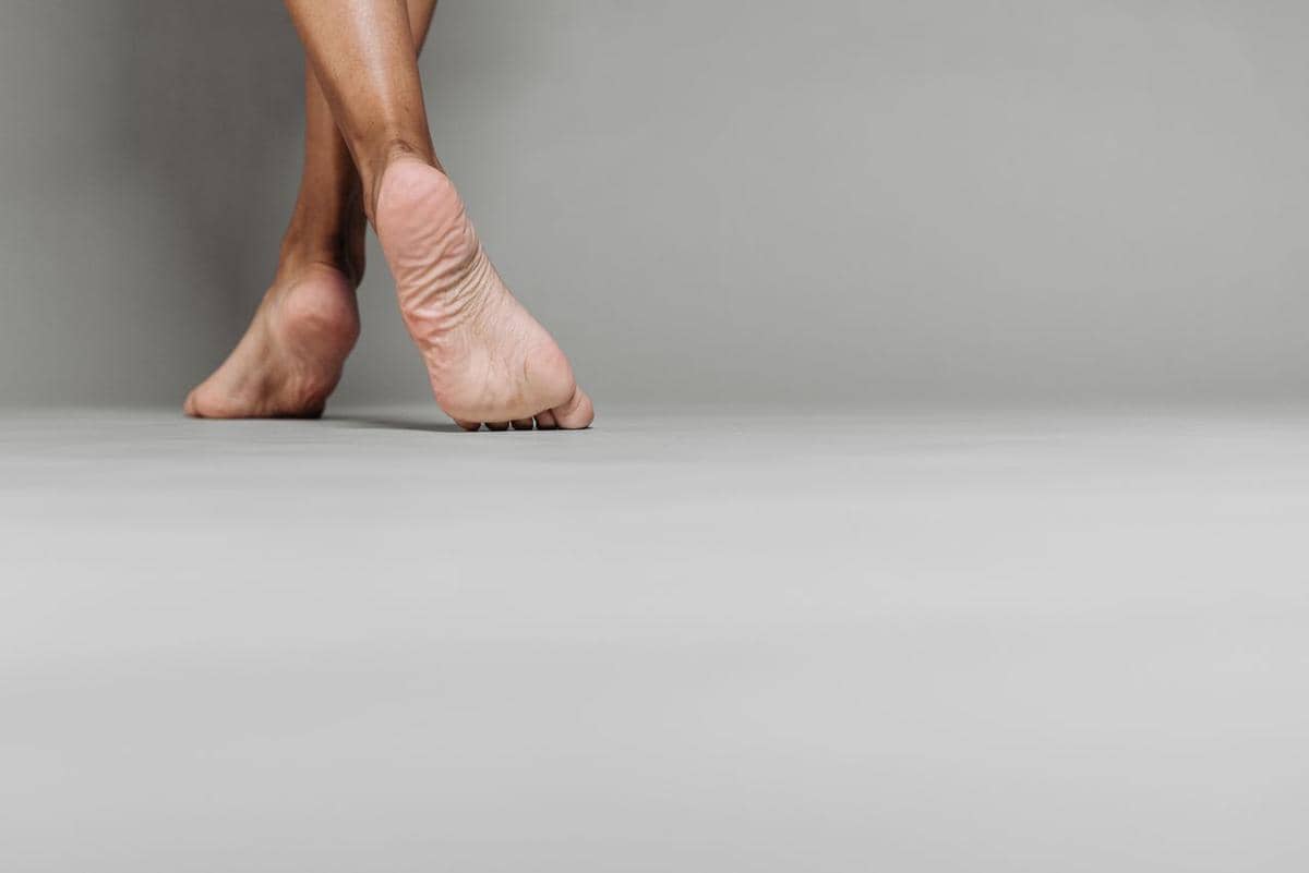 ilustrasi lebar kaki (pexels.com/ROCKETMANN TEAM)