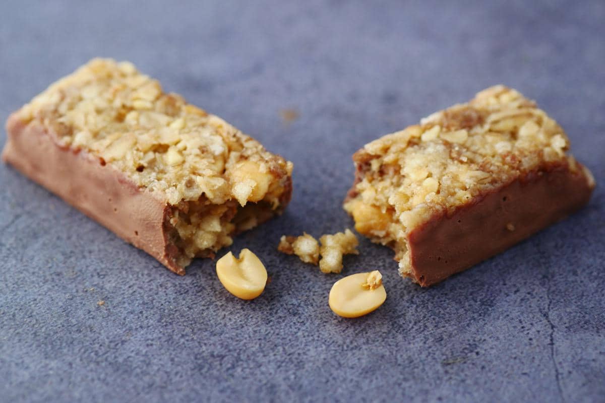 ilustrasi granola bar