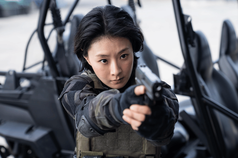 Tangkapan layar cuplikan serial drama Korea A Shop for Killers 2 dari dokumentasi resmi Disney Plus.
