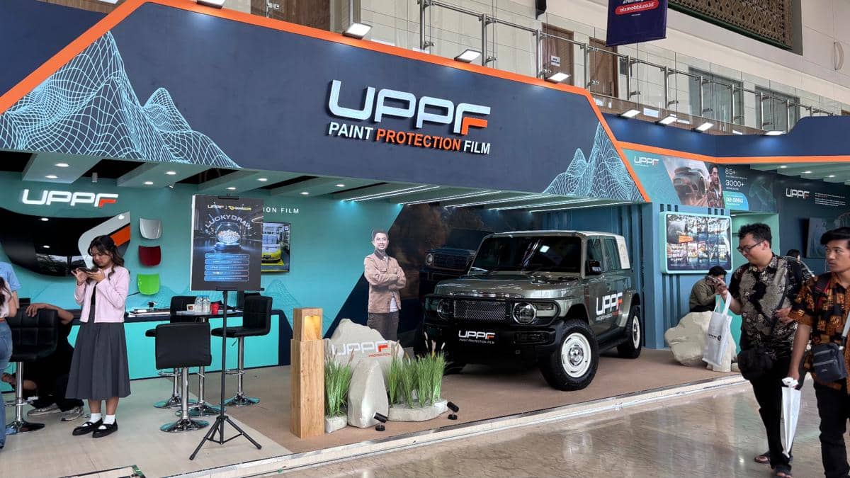 Mobil display iCAR V23 berkonsep klasik dipamerkan dengan desain eksterior bergaya retro yang khas.