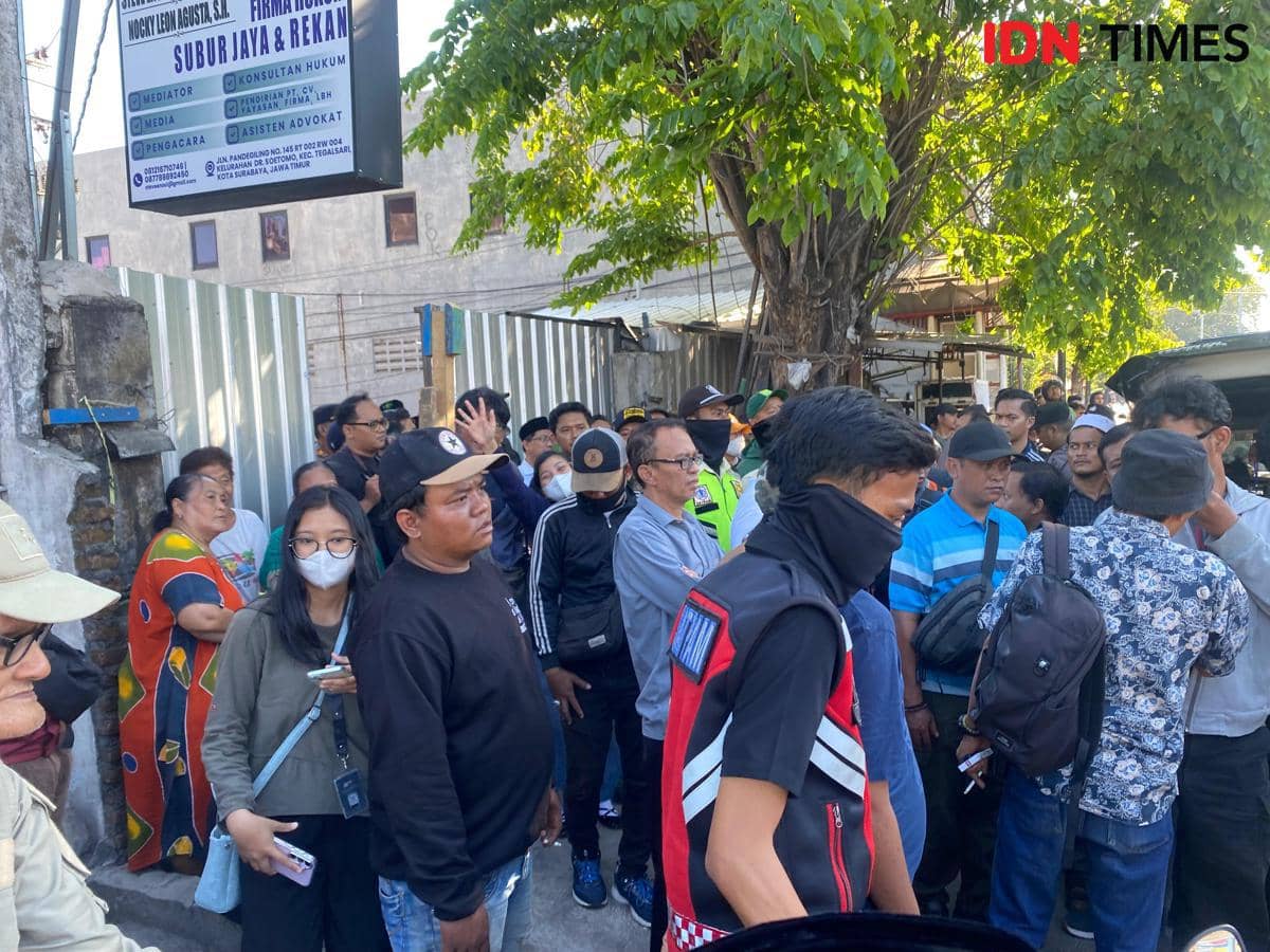 Tanah Wakaf Diduga Diserobot, Jemaah Masjid Rahmat Surabaya Protes