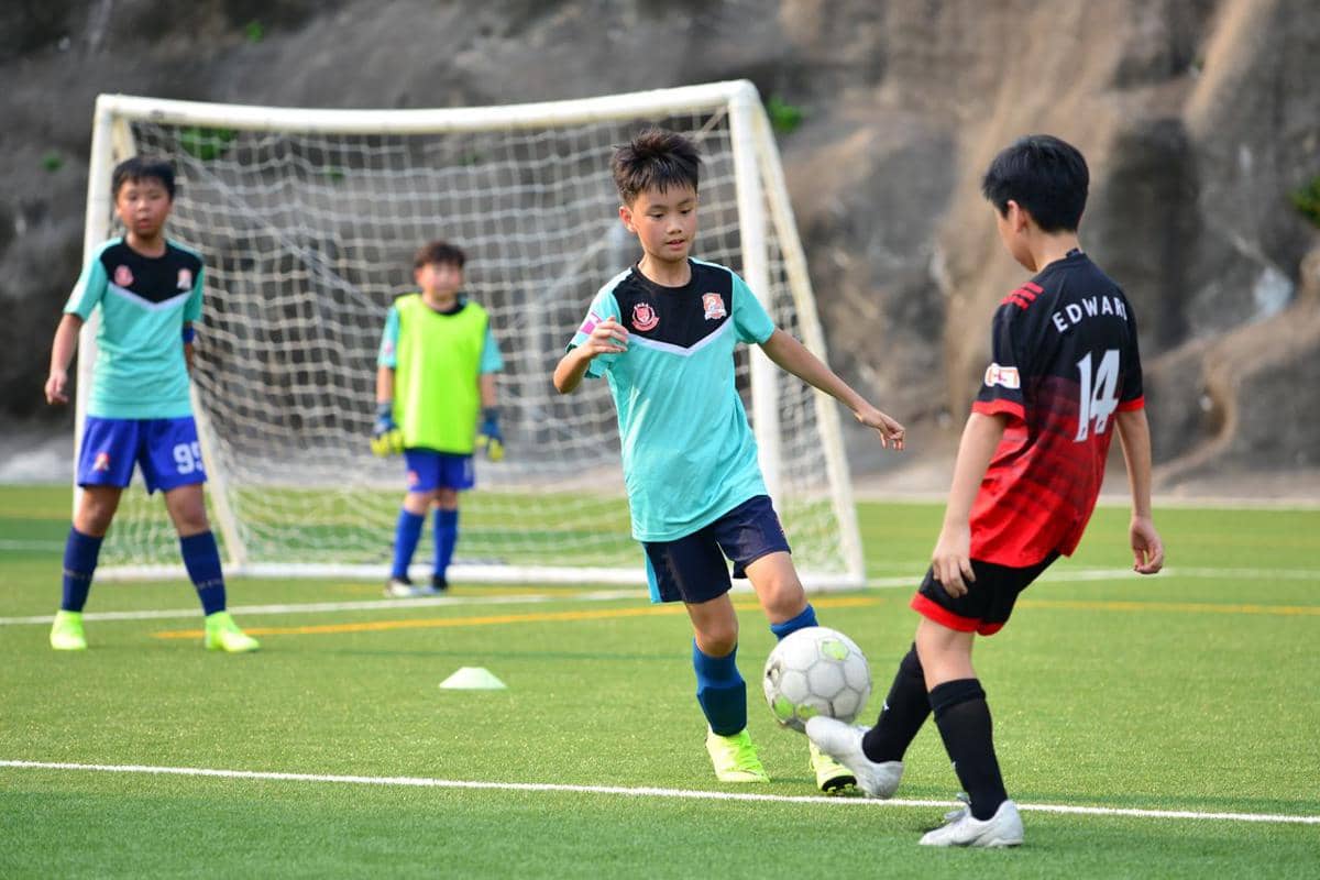 pertandingan sepak bola