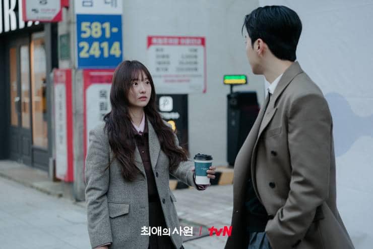 7 Kesalahpahaman yang Terjadi Di Awal Episode My Bias, My Boss