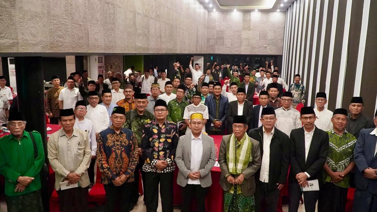 Pengurus NU se-Sulawesi Dukung Gus Rozin Perkuat Pesantren dan Kemandirian Jam'iyah