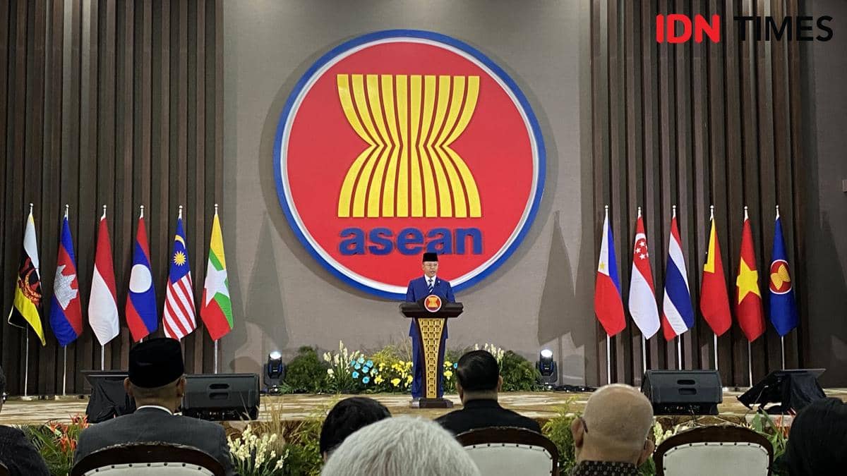 Di ASEAN Day, Menlu RI: Kita Tak Pilih Kubu di Tengah Rivalitas Global
