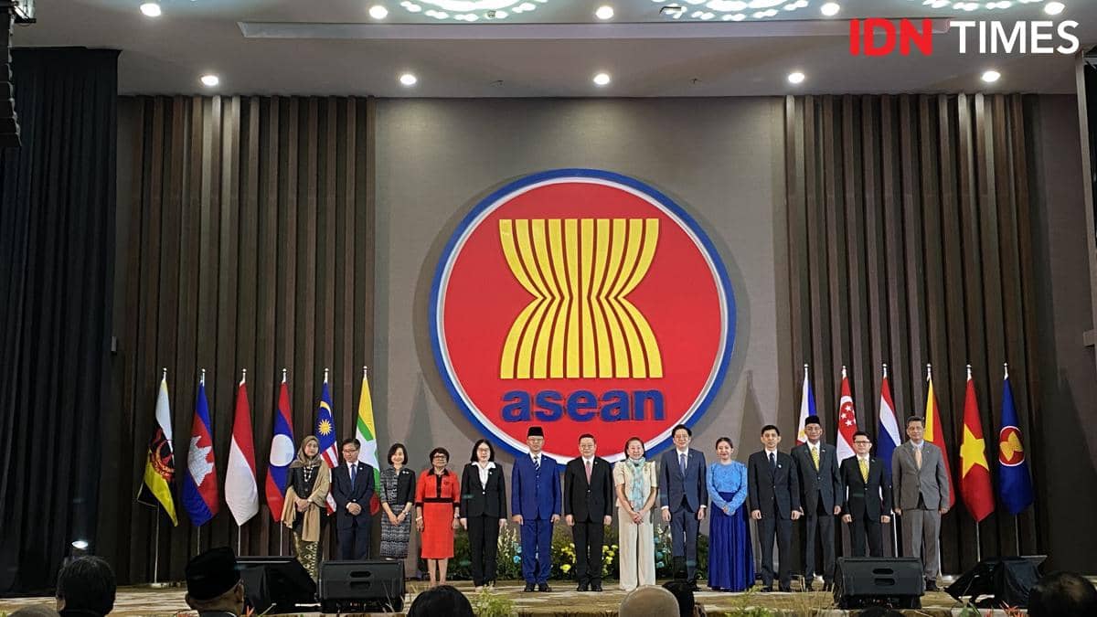 Di ASEAN Day, Menlu RI: Kita Tak Pilih Kubu di Tengah Rivalitas Global