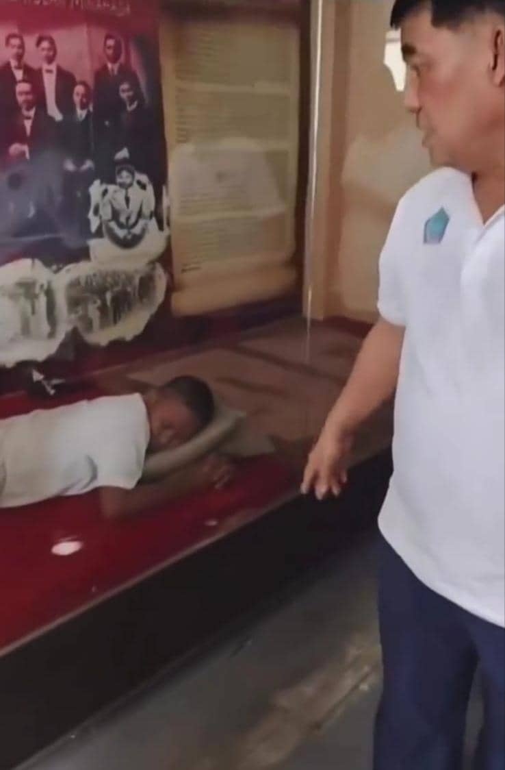 Gubernur Sulut Pergoki Pria Tidur di Etalase Tokoh Saat Sidak Gedung