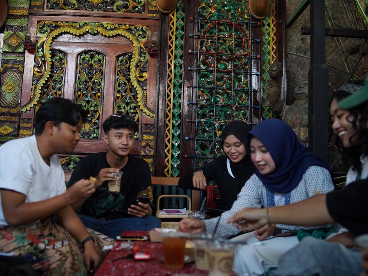 potret suasana Bougenville Cafe