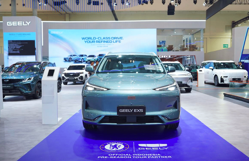 Geely Auto Indonesia dan Chelsea FC Sapa Penggemar di Indonesia