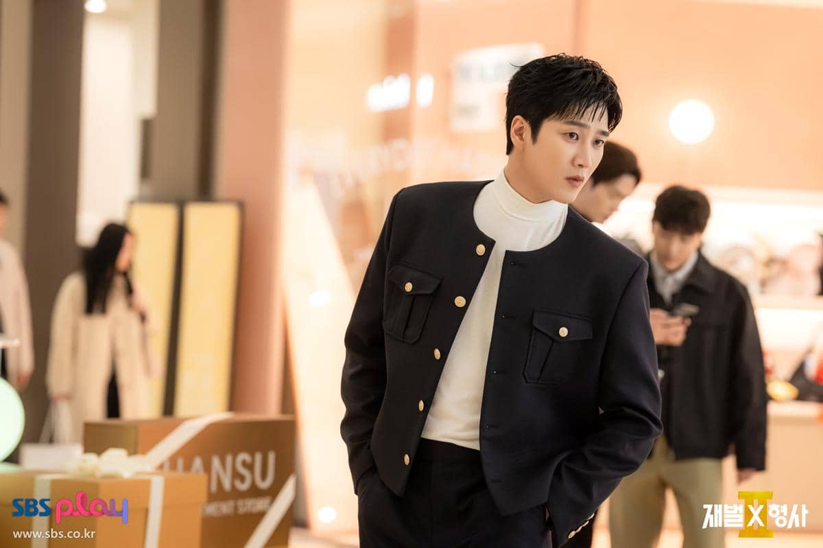 Cuplikan adegan drama Korea Flex X Cop 2 produksi SBS yang memperlihatkan salah satu momen dalam serial.