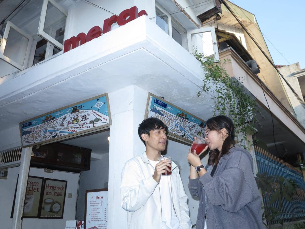 potret suasana Kios Mera 