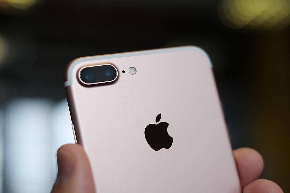 ilustrasi iPhone 7 Plus