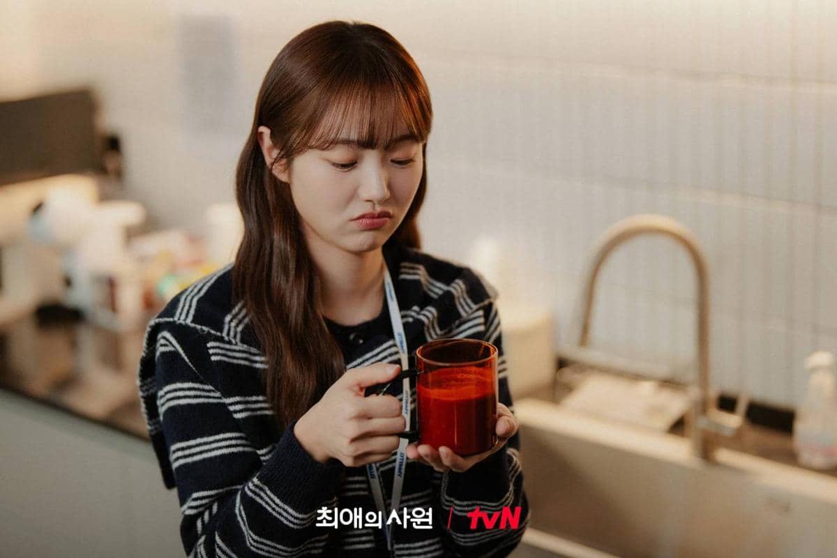 Cuplikan adegan drama Korea My Bias, My Boss produksi tvN yang digunakan dalam materi promosi serial tersebut.