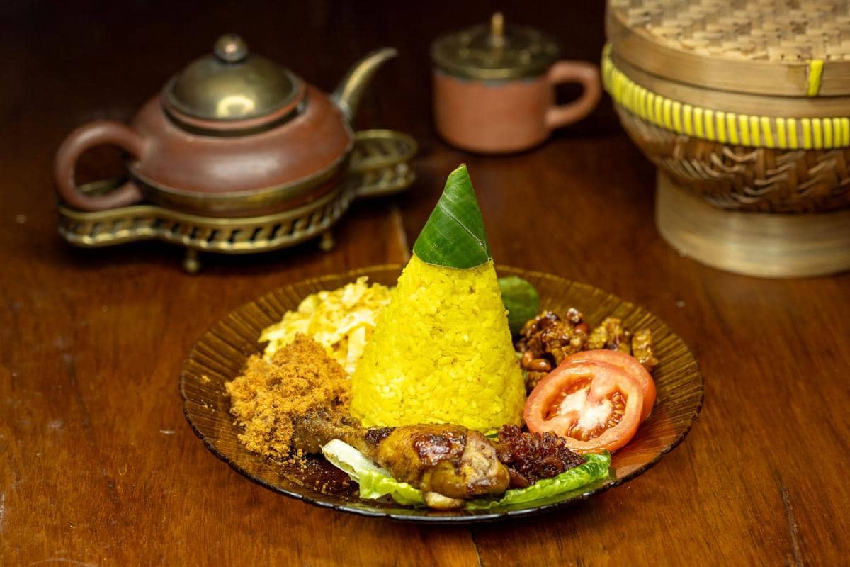 8 Olahan Kentang untuk Lauk Nasi Tumpeng yang Lebih Meriah