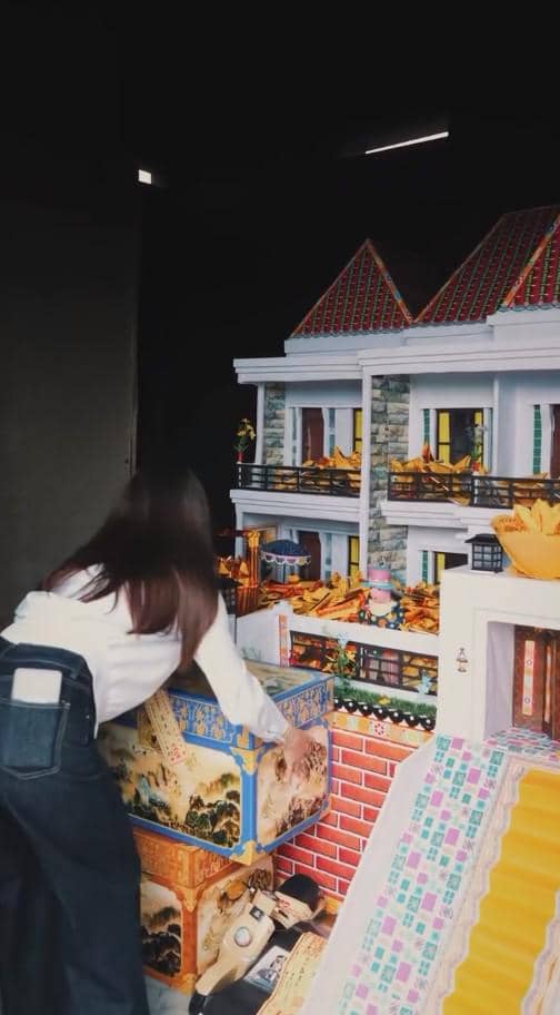 Sarwendah mengenang satu tahun kepergian ayahnya dalam unggahan yang dibagikan melalui akun Instagram pribadinya.