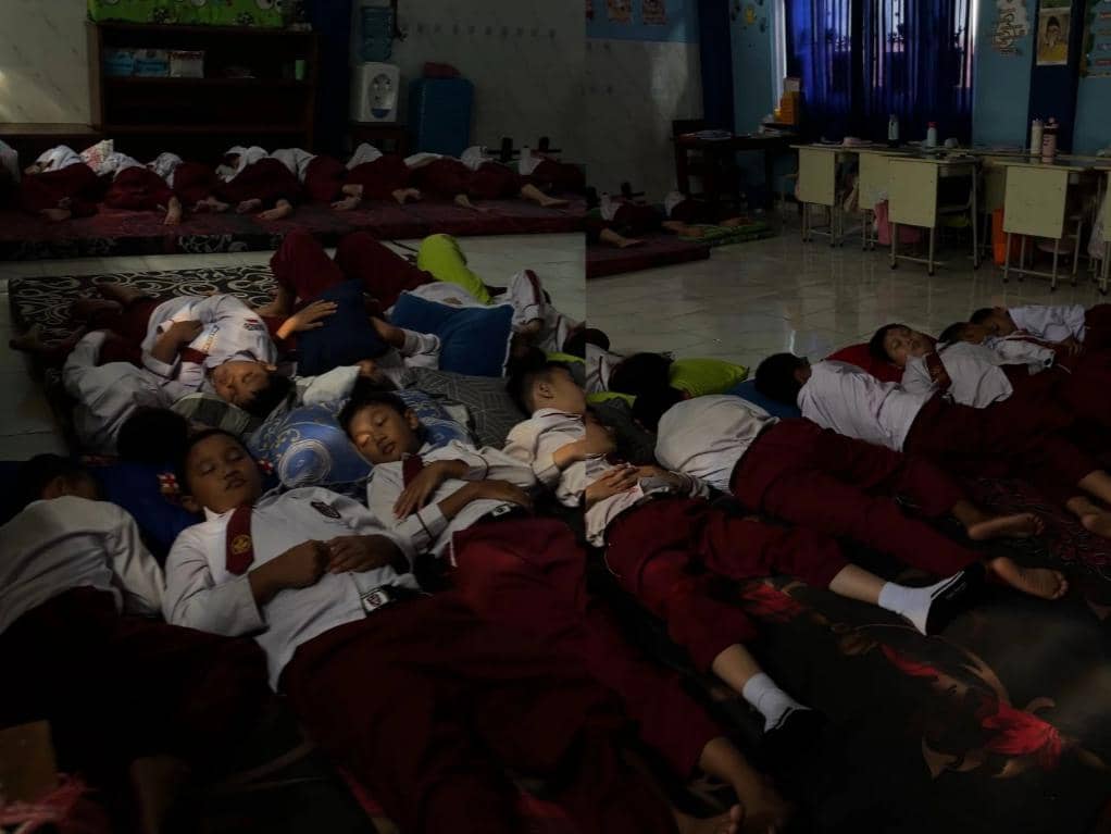 Viral Siswa SDIT di Bandar Lampung Tidur Siang, Ini Alasan Sekolah 