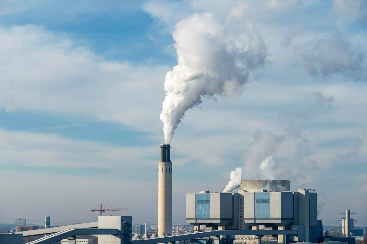 ilustrasi waste to energy  (unsplash.com/Etienne Girardet)