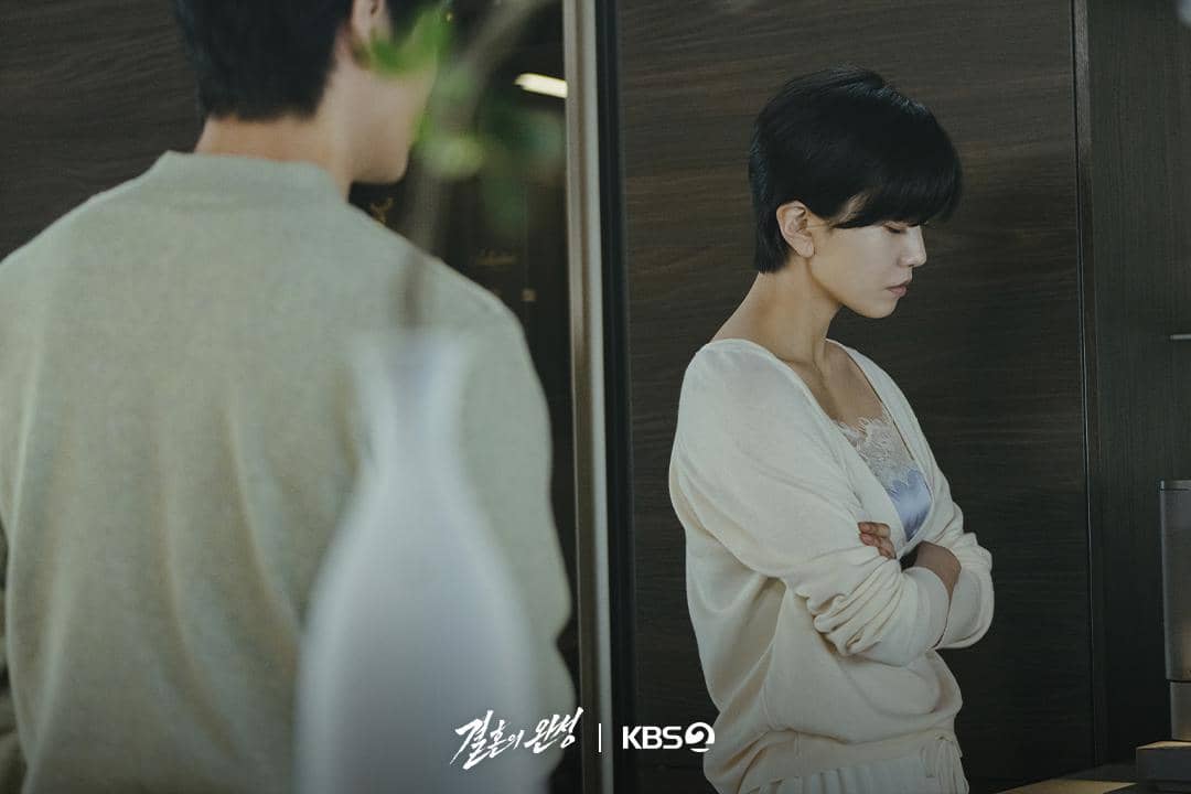 Potret aktris Lee Seol dalam drama Korea The Husband produksi KBS, sebagaimana tercantum pada materi promosi.