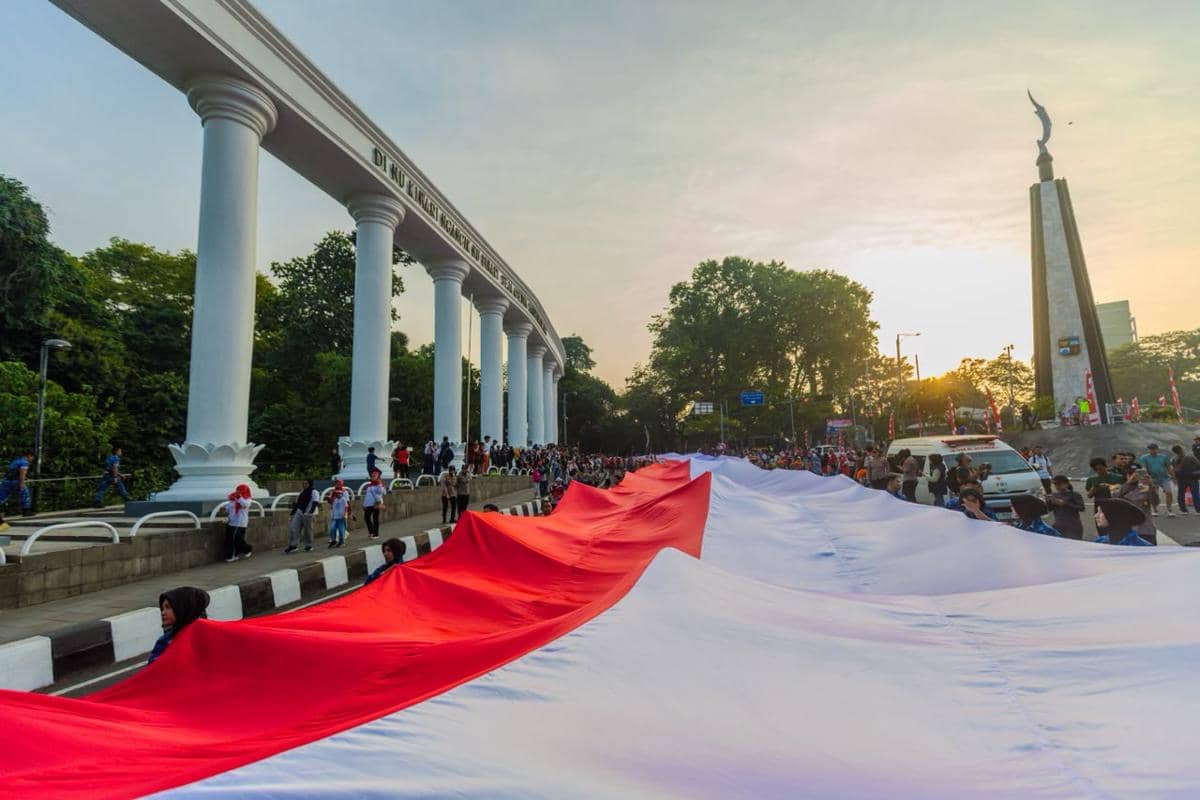 Kirab Merah Putih Bogor, 3.200 Orang Bentangkan 5 Bendera Raksasa