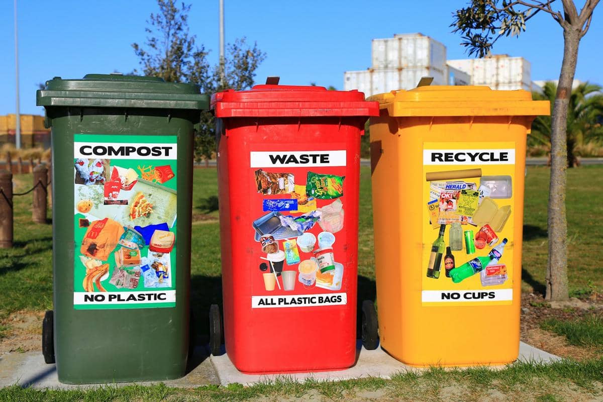 ilustrasi pemilahan sampah