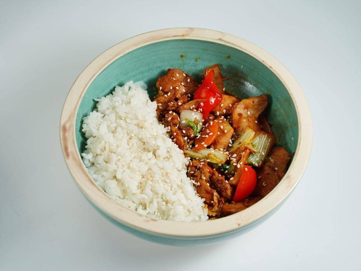 8 Lauk Pendamping Nasi Gila untuk Keragaman Rasa dan Tekstur
