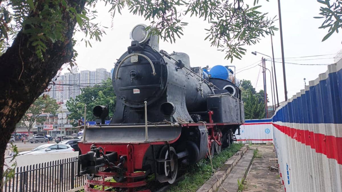 Usia 113 Tahun, Lokomotif DSM 38 Jadi Ikon Stasiun Kereta Api Medan