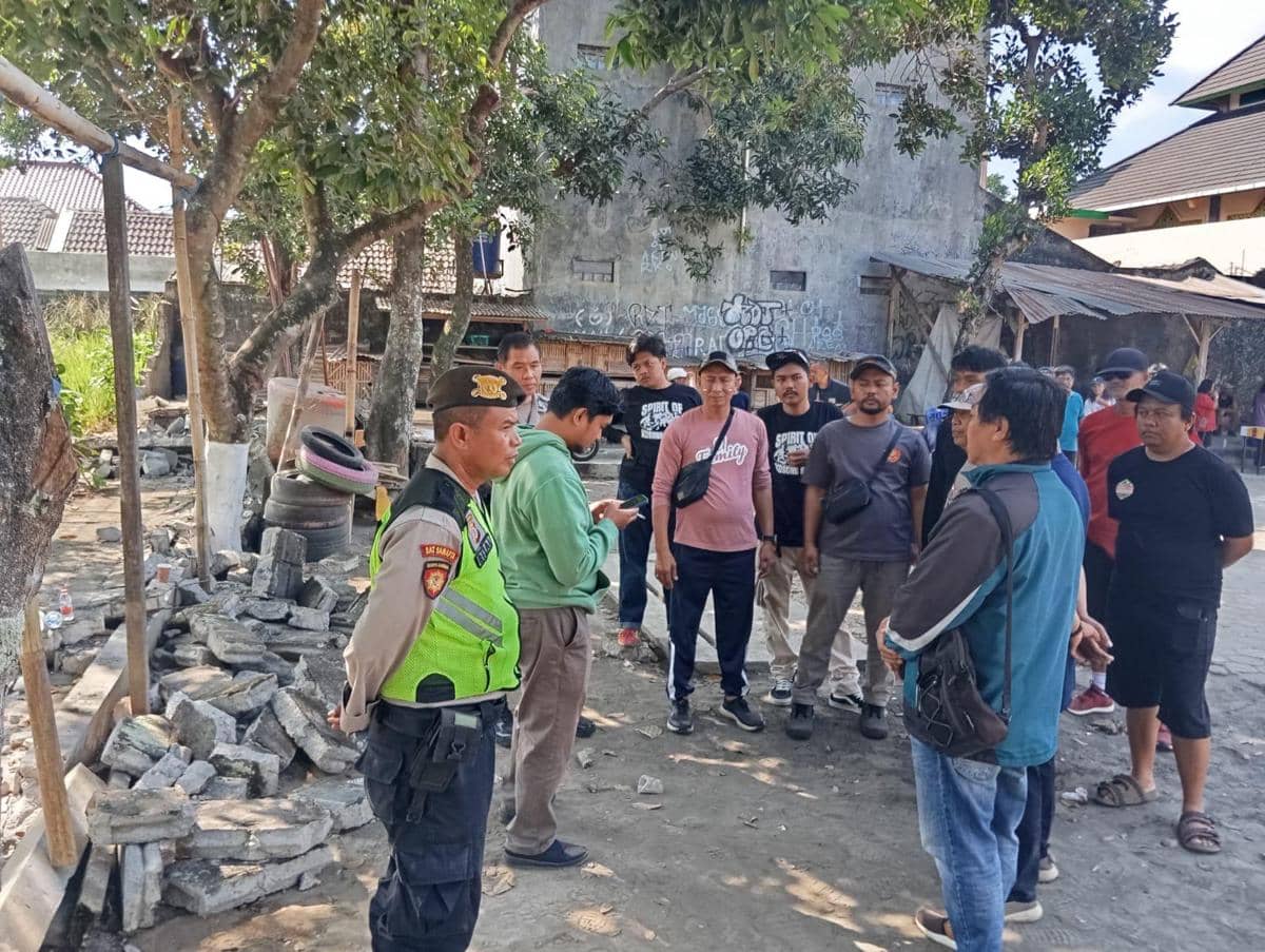 Tembok Pembatas Roboh Timpa Peserta Jalan Sehat di Sleman, 10 Orang Luka