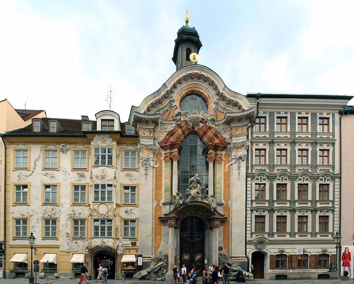 4 Fakta Asamkirche, Gereja Bergaya Barok yang Menakjubkan di Munich