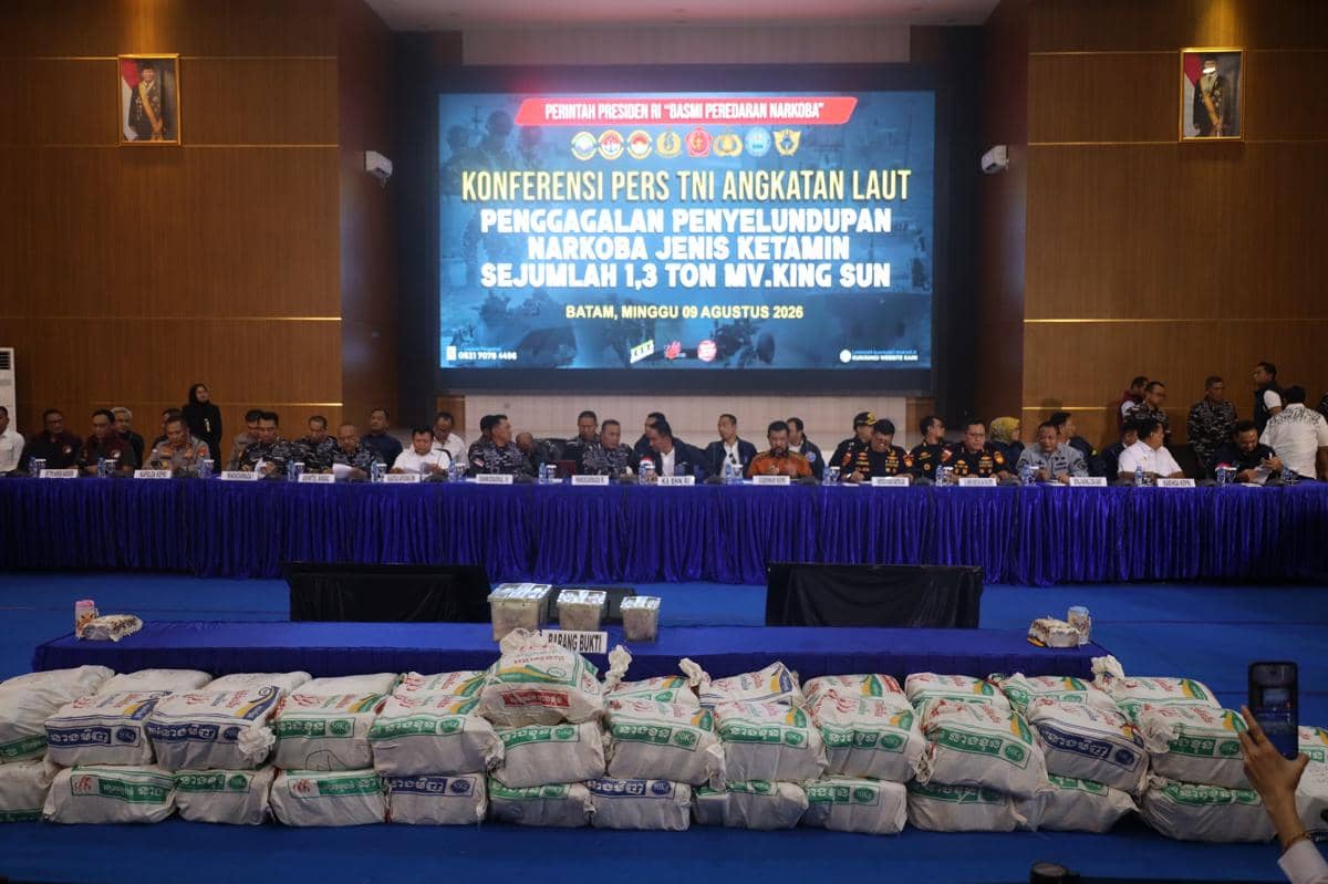 TNI AL Tangkap Kapal Bawa Narkoba 1,3 Ton di Kepulauan Riau