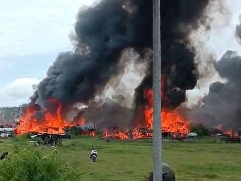 [BREAKING] Sebanyak 96 Kios di Pasar Jaging Jeget Aceh Tengah Terbakar