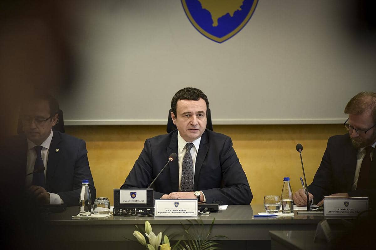 PM Kosovo Dilempar Telur Saat Hadiri Sidang Parlemen