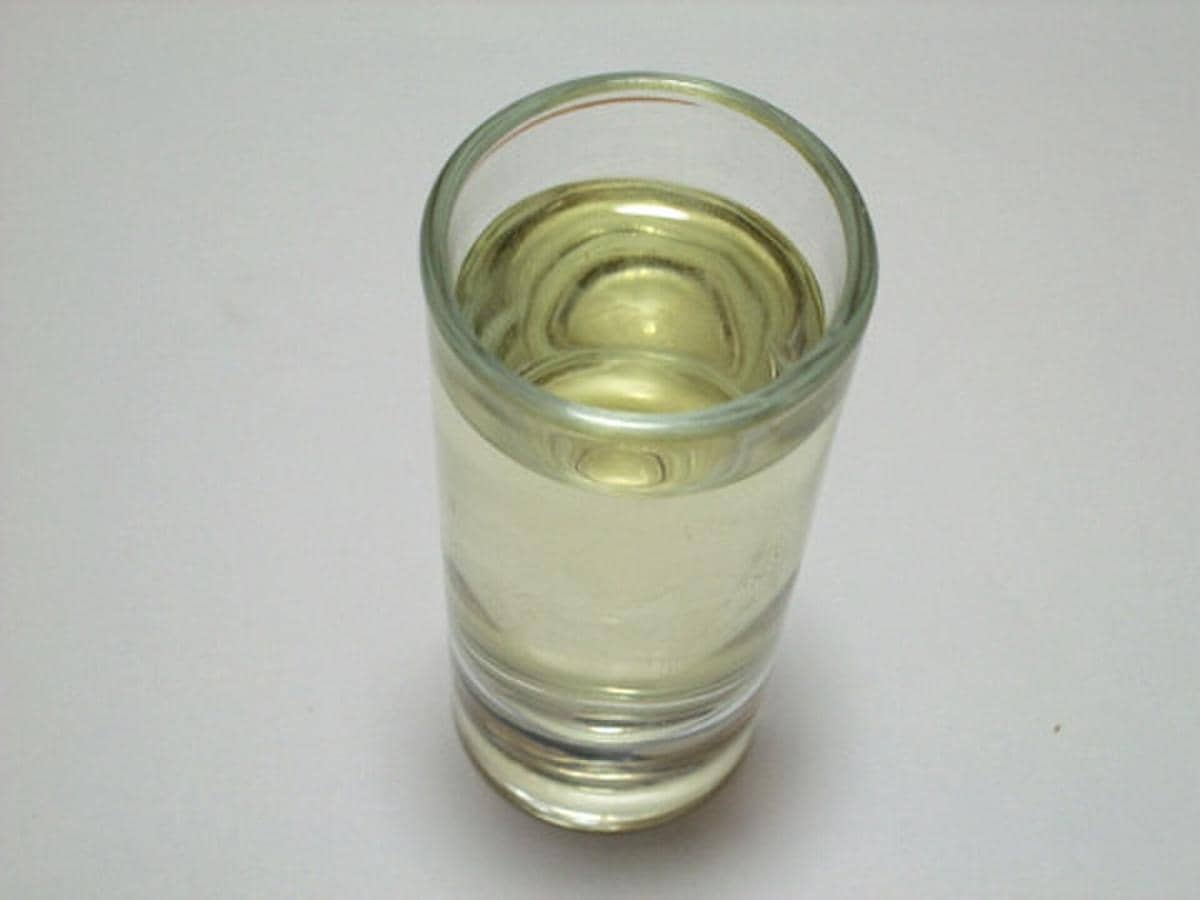 Ilustrasi cheongju, minuman beralkohol tradisional Korea, yang diunggah di Wikimedia Commons oleh sunyzero.